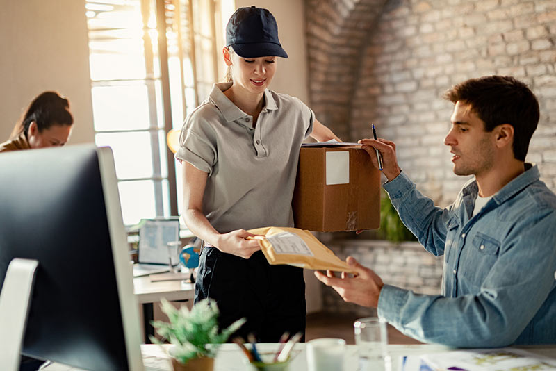 Order-&-Returns-Processing